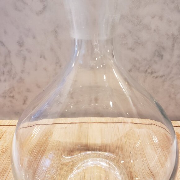 Vintage Glass Decanter - Picture 4 of 10